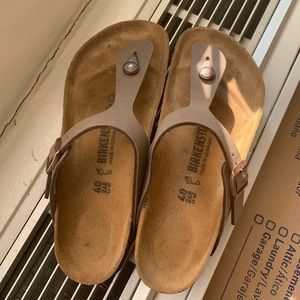 Birkenstock Thing Sandals size 40 (US size 9.5)